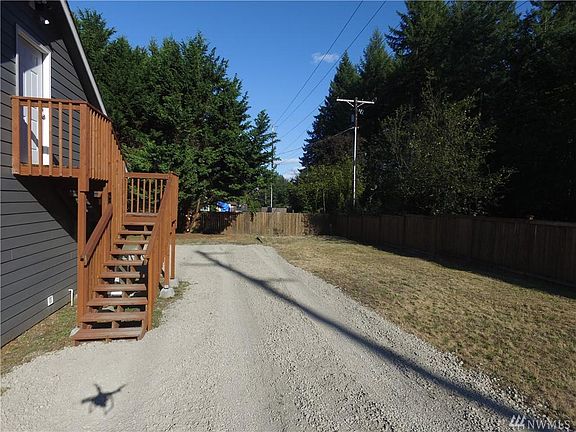 3rd image of 4218 15th Ave NE