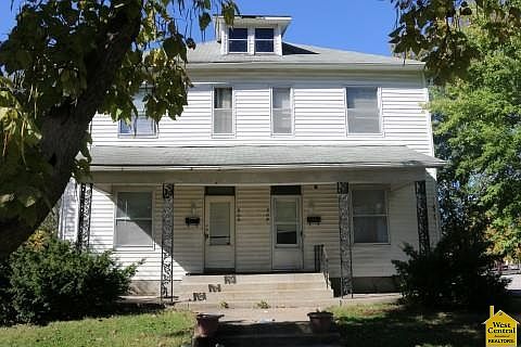 2nd image of 904 S Osage Ave