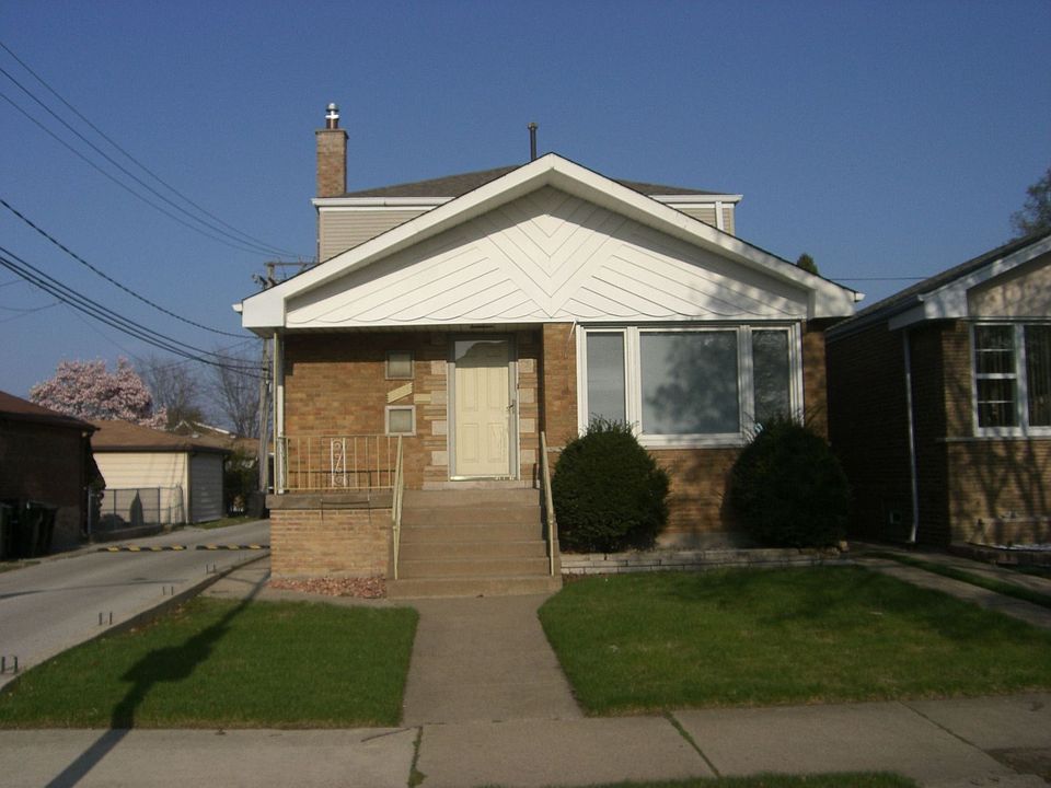 2nd image of 11215 S Avenue H