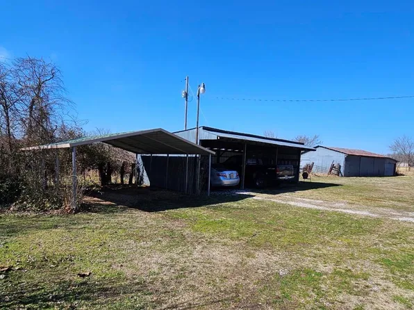 8116 Westview Road, Neosho, MO 64850