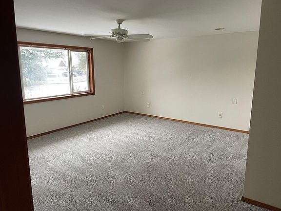 5th image of 4105 83rd Ave SE