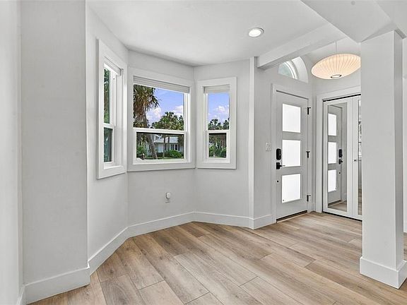 5th image of 804 BRUCE AVENUE