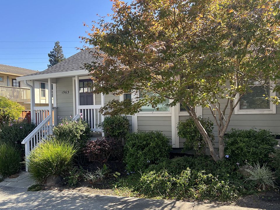 1st image of 1963 Trinity Ave #7