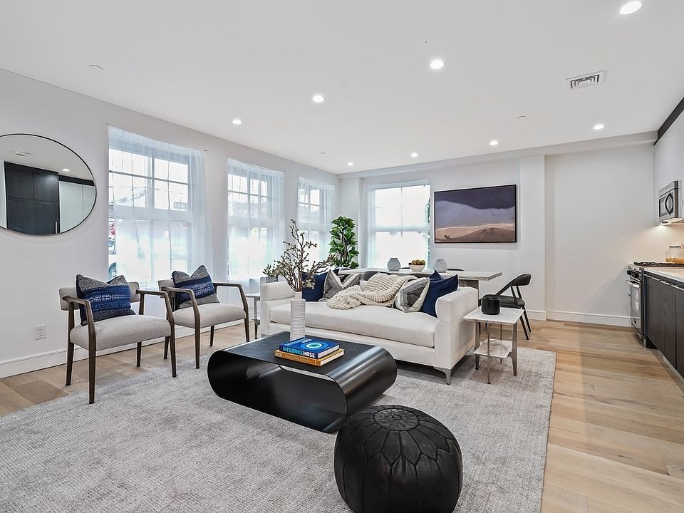1st image of 40 Huntington St #2D