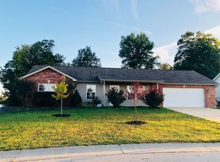 26 Woodland Oaks Dr, Union, MO 63084