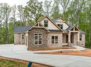 219 Cates Pond Ct, Spartanburg, SC 29301