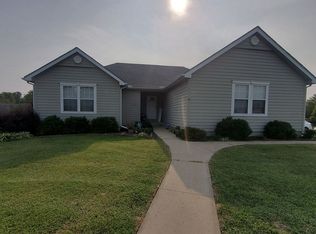 2101 SE Peace Ct, Topeka, KS 66605