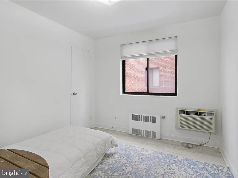 1581 N Colonial Ter #201X — Photo 18