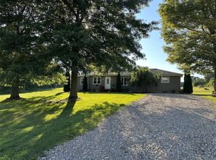 10022 New Rd, North East, PA 16428