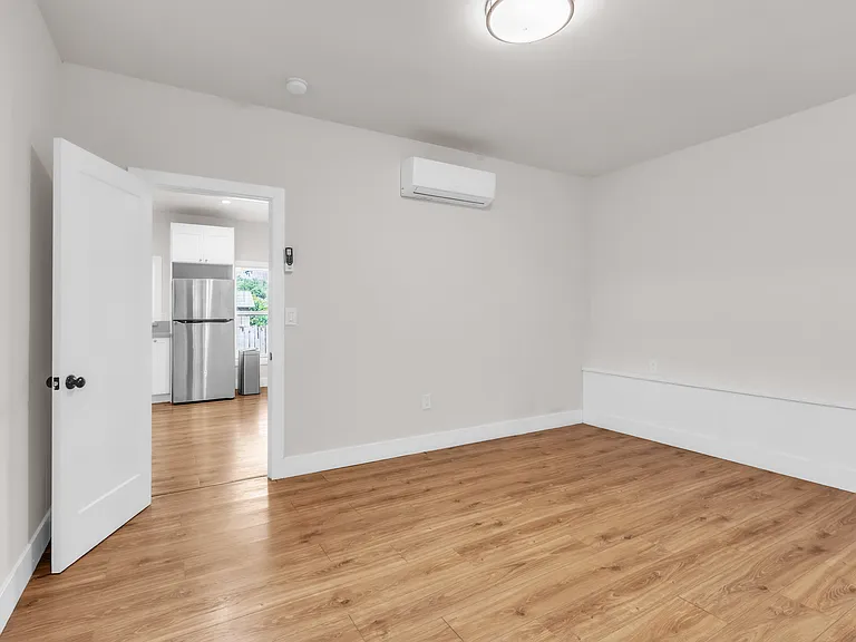207 D St #B — Photo 15