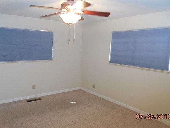 5th image of 3200 Hickory Dr