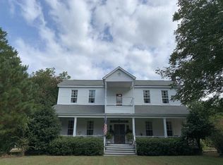 2120 Loring Rd, Camden, MS 39045