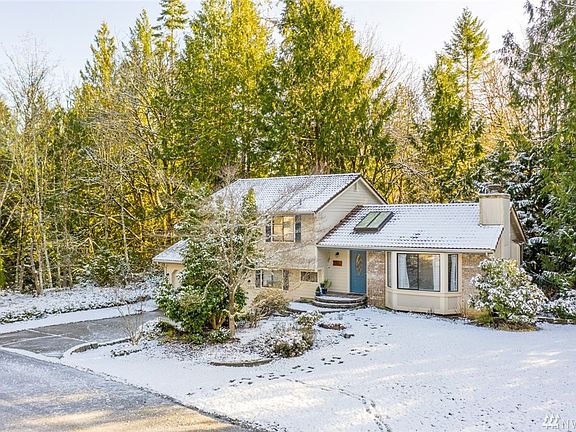 3rd image of 2313 Dublin Dr NW