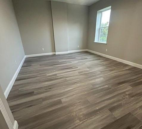 2nd image of 3724 Palm St