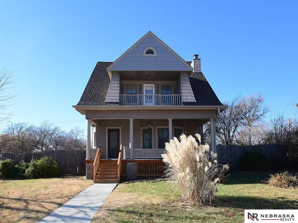 1703 N Cotner Blvd, Lincoln, NE 68505