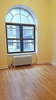 Rented by City Connections Realty | media 11