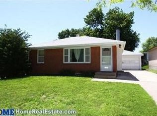 5229 Heumann Dr, Lincoln, NE 68504