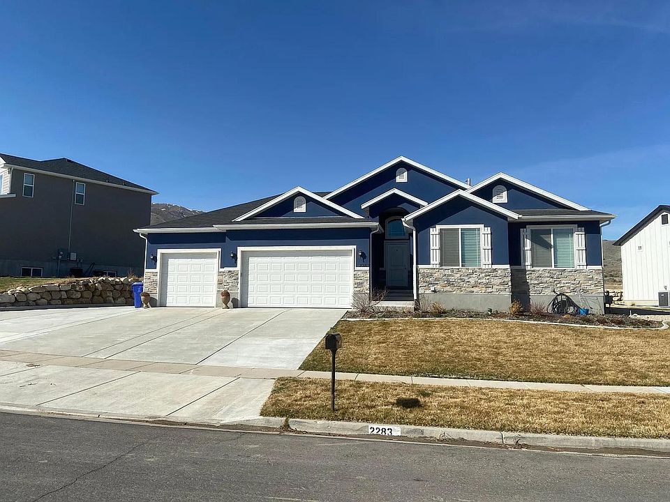 1st image of 2283 S Beretta Dr