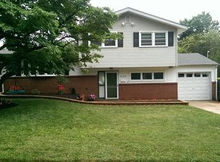 2106 Wildwood Dr, Wilmington, DE 19805