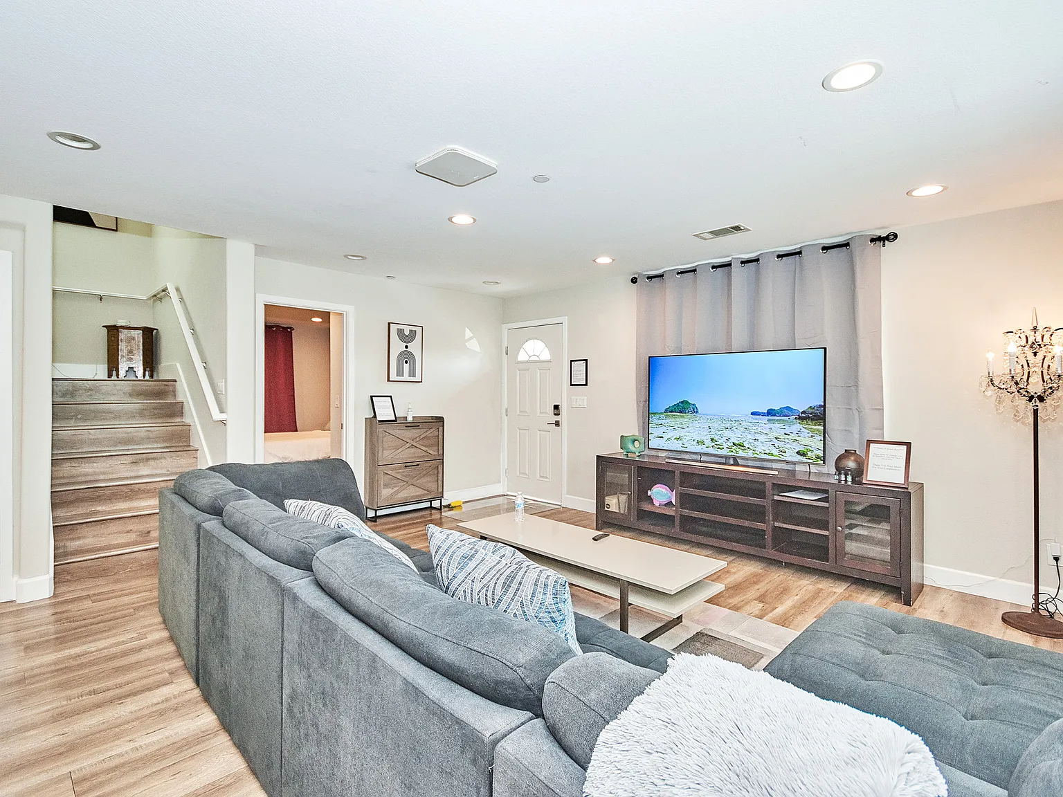 1307 W 9th St — Photo 3