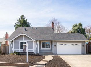 844 Daniel Dr, Petaluma, CA