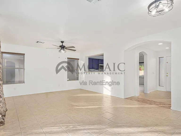 15807 W Marconi Ave — Photo 11