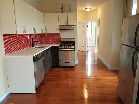 2nd image of 881 5th Ave APT 6