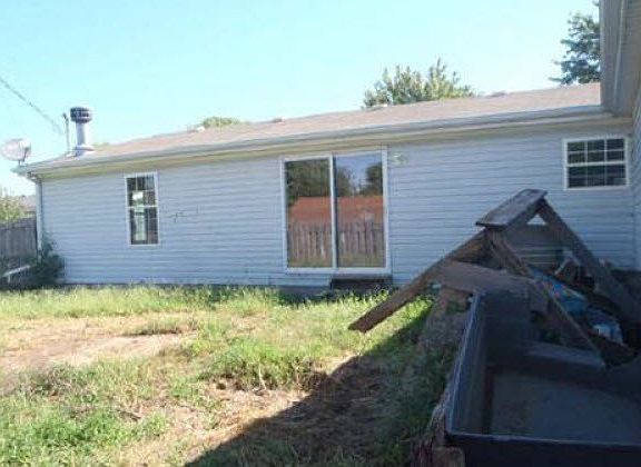 2nd image of 706 Huehl Cir