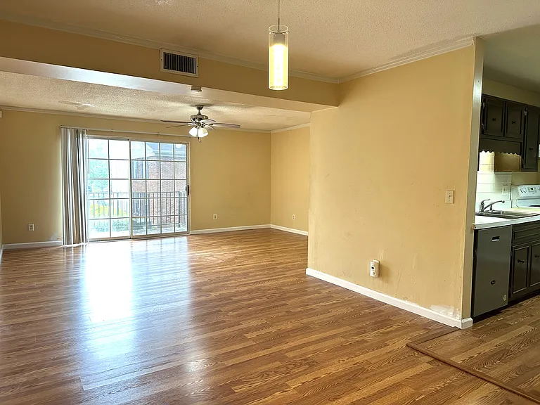 452 Chapel Ridge Dr #H — Photo 14
