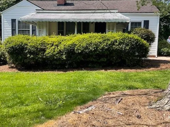 526 4th St, Manchester, GA 31816