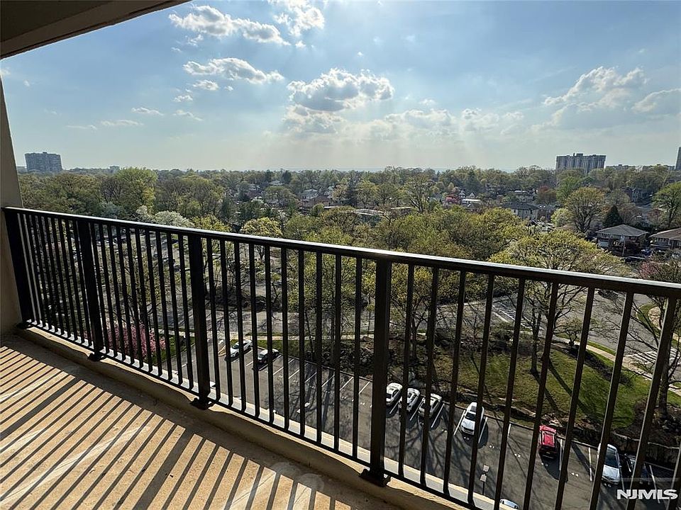 1st image of 6 Horizon Rd #906