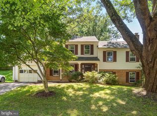 19509 Dubarry Dr, Brookeville, MD 20833