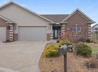 4107 Saint Erin Ct, Bettendorf, IA 52722