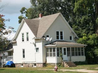 513 S Main St, Bellevue, MI 49021