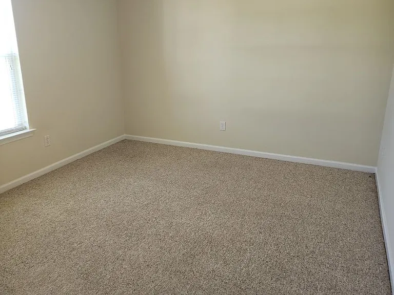 116 Taylors Ct — Photo 12