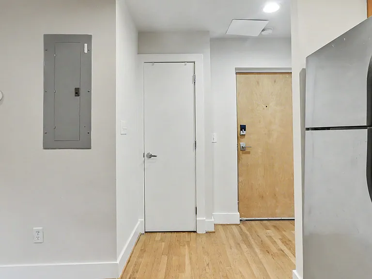 1300 K St SE #103 — Photo 18