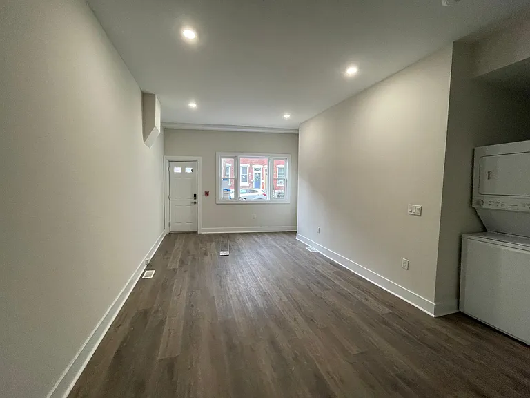 507 Christian St — Photo 4