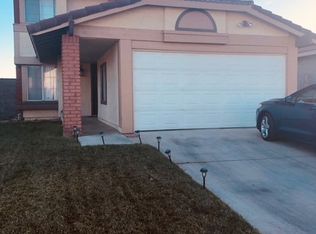 527 W Virginia St, Rialto, CA 92376