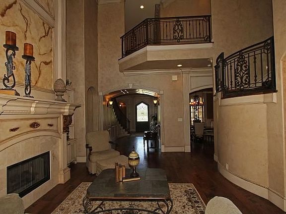 3rd image of 2154 Estes Park Dr