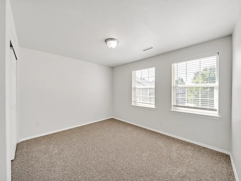 2537 NE 127th Ave — Photo 26