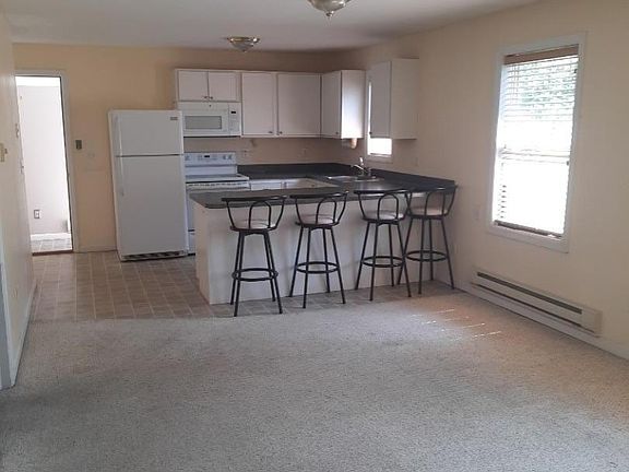 4th image of 7 E Stuart St