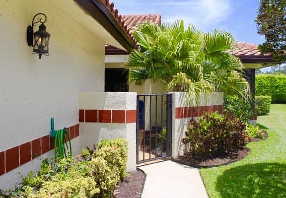 3rd image of 5306 Palmetto Palm Ct APT B