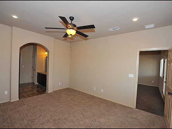 3rd image of 732 Gold Beach Dr