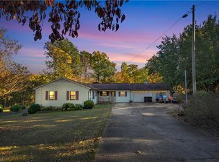 677 Kennedy Country Dr, Asheboro, NC 27205