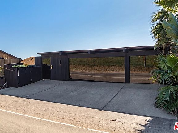 4th image of 24548 Malibu Rd