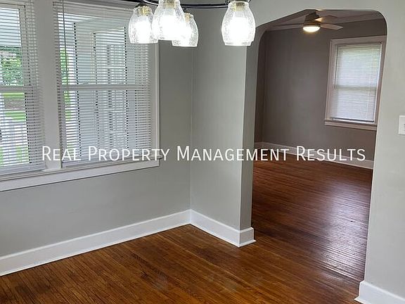 4th image of 1403 Ravenswood Dr
