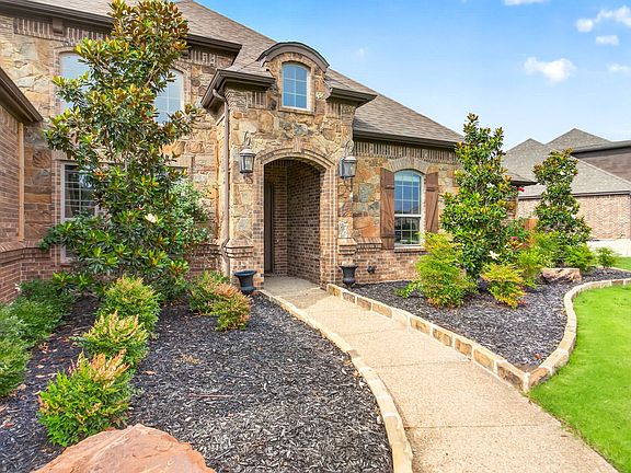 4th image of 1201 Bluff Springs Dr