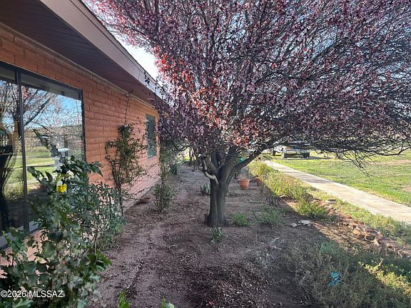 4th image of 25 Coyote Ct