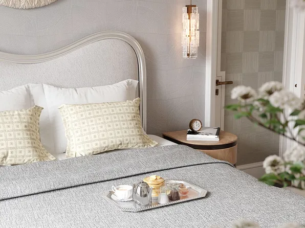 303 Park Ave Unit 2202, New York, NY 10022