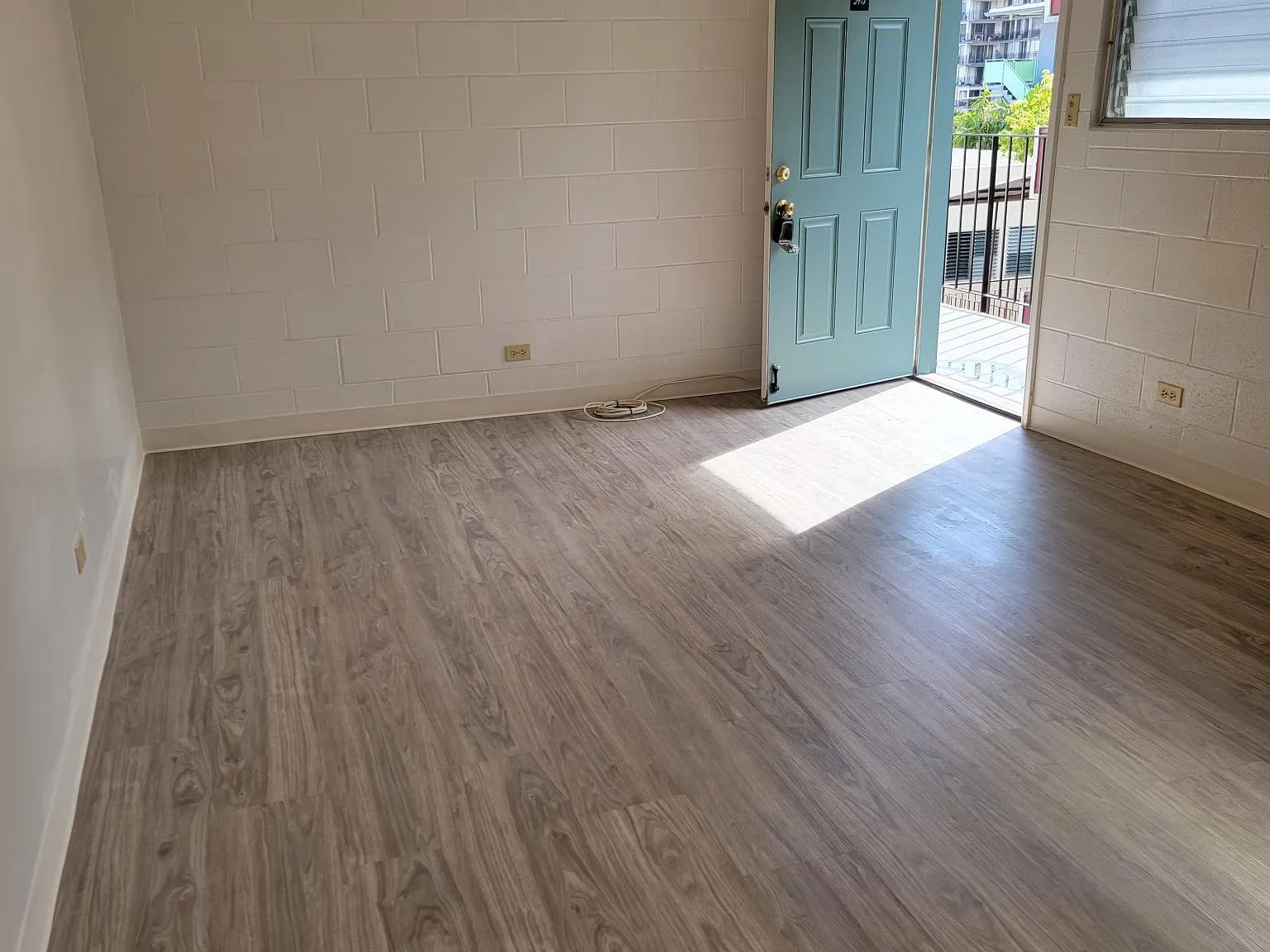 1479 Thurston Ave — Photo 3